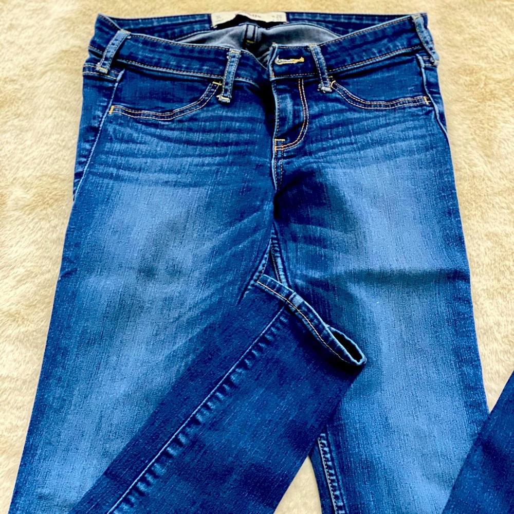 Hollister jeans